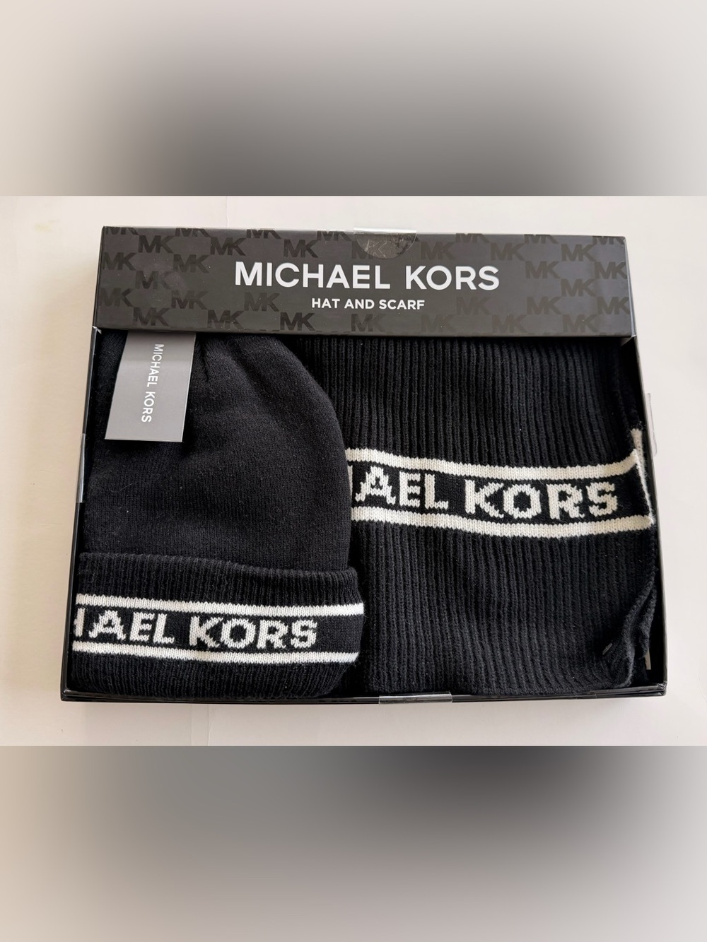Michael Kors Black and White Knit Hat & Scarf Set